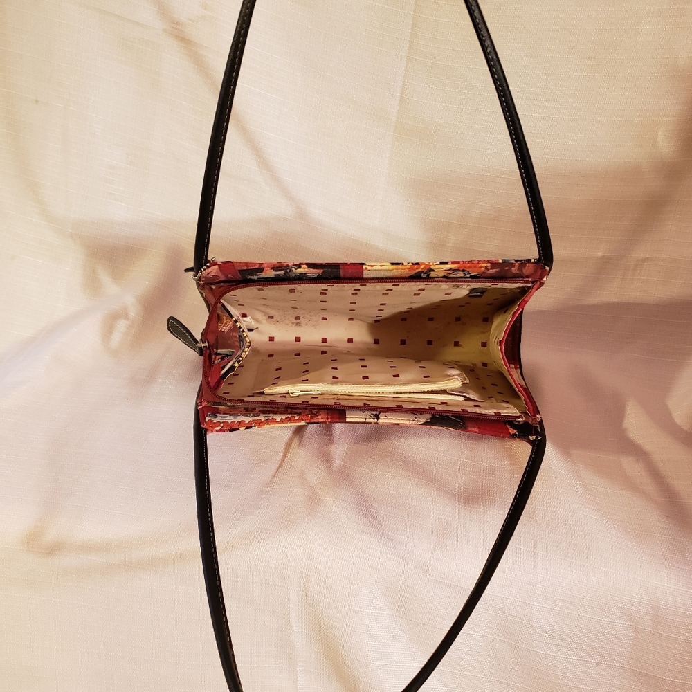 Red purse - Picture 2 of 3